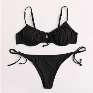 Black swim set